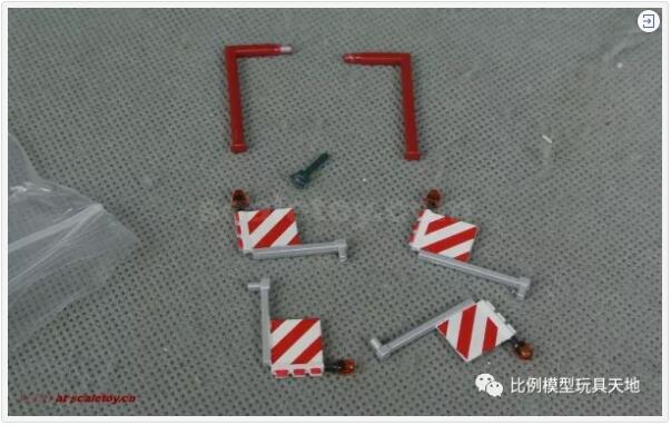 支撐腿，警示燈，警示牌等。